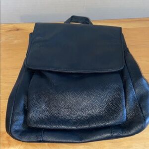 Wilsons Leather approx 10x8 Black Leather Backpack